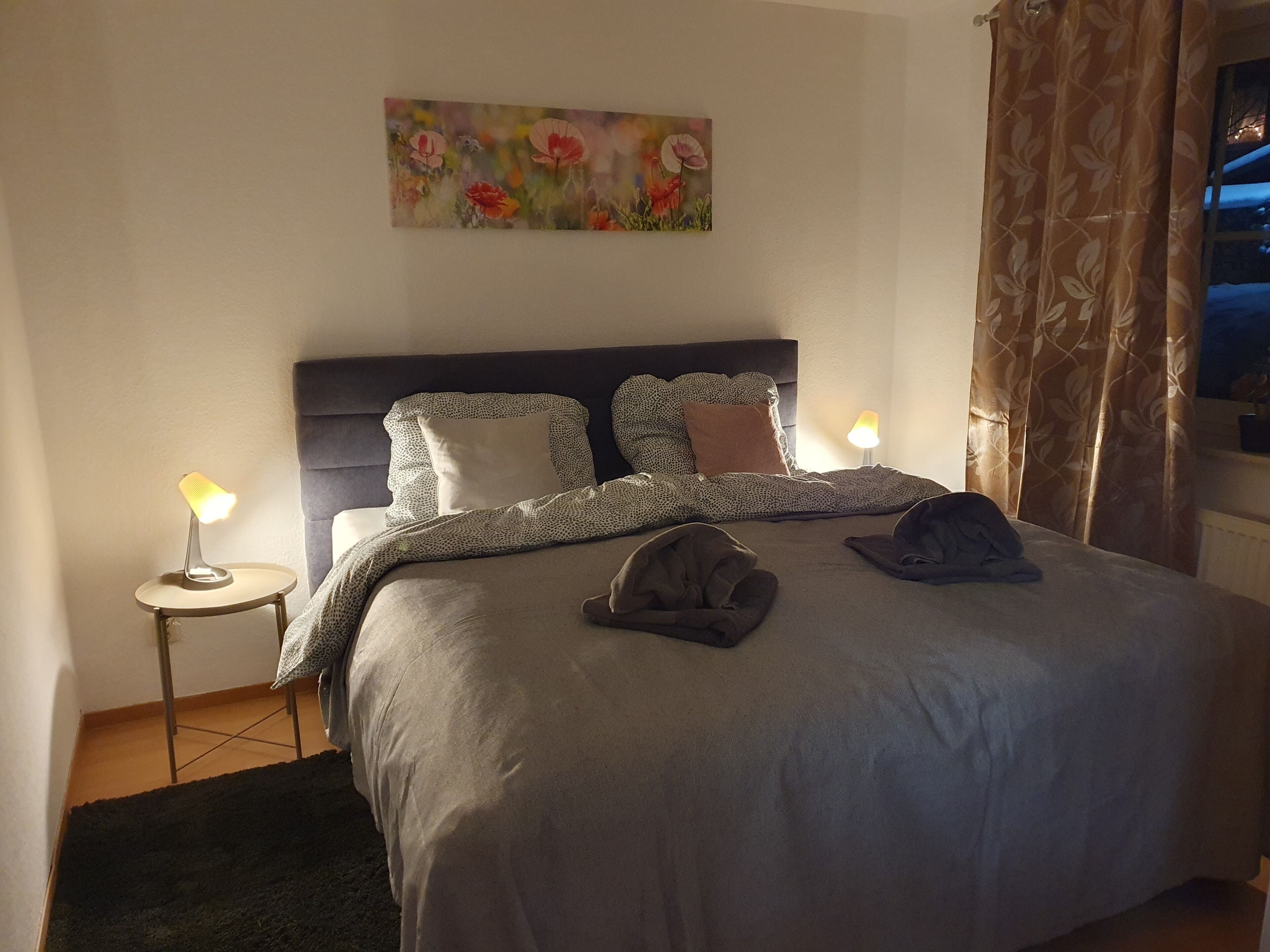 2 habitaciones, cuna de viaje, wifi gratis y ropa de cama 