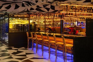 Bar (on property) - Hilton Garden Inn Asuncion Aviadores del Chaco (Asunción)