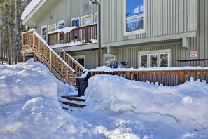 Exterior - Hot Tub Relaxation: Breck Gem 3 Mi to Skiing! (Breckenridge)