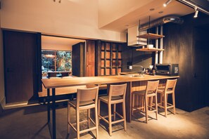 Private Vacation Home with Open-air Bath | Private kitchenette | Mini-fridge, microwave, coffee/tea maker, electric kettle - Ieno House Kyoto (Kyoto)