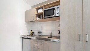 Comfort Double Room | Private kitchenette - Cosy and Convenient Apt in Auckland CBD (Auckland)