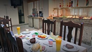 Free daily buffet breakfast - Center Hotel (Rio de Janeiro)