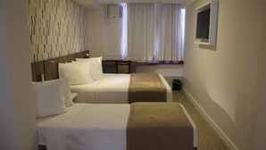 20 bedrooms, minibar, desk, WiFi (free) - Center Hotel (Rio de Janeiro)