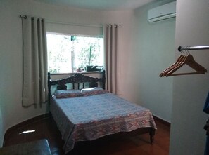 3 室のベッドルーム、アイロン / アイロン台、WiFi、ベッドシーツ