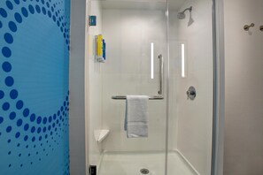 Kamar, 1 Tempat Tidur King | Shower kamar mandi