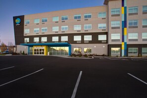 Exterior - Tru by Hilton Alcoa Knoxville Airport (Alcoa)