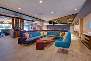 Lobby - Tru by Hilton Alcoa Knoxville Airport (Alcoa)