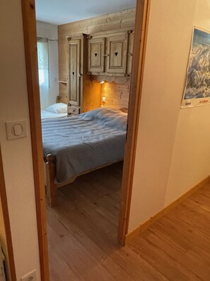3 bedrooms