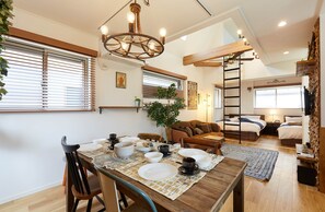 Maison (Private Vacation Home) | Coin séjour