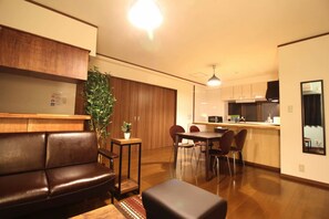 Apartment, 2 Bedrooms | Living area