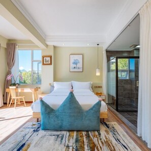 Grand Double Room - Floral Hotel · Mo Tan Lijiang (Lijiang)