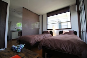 Room - Gushiken Apt (Naha)