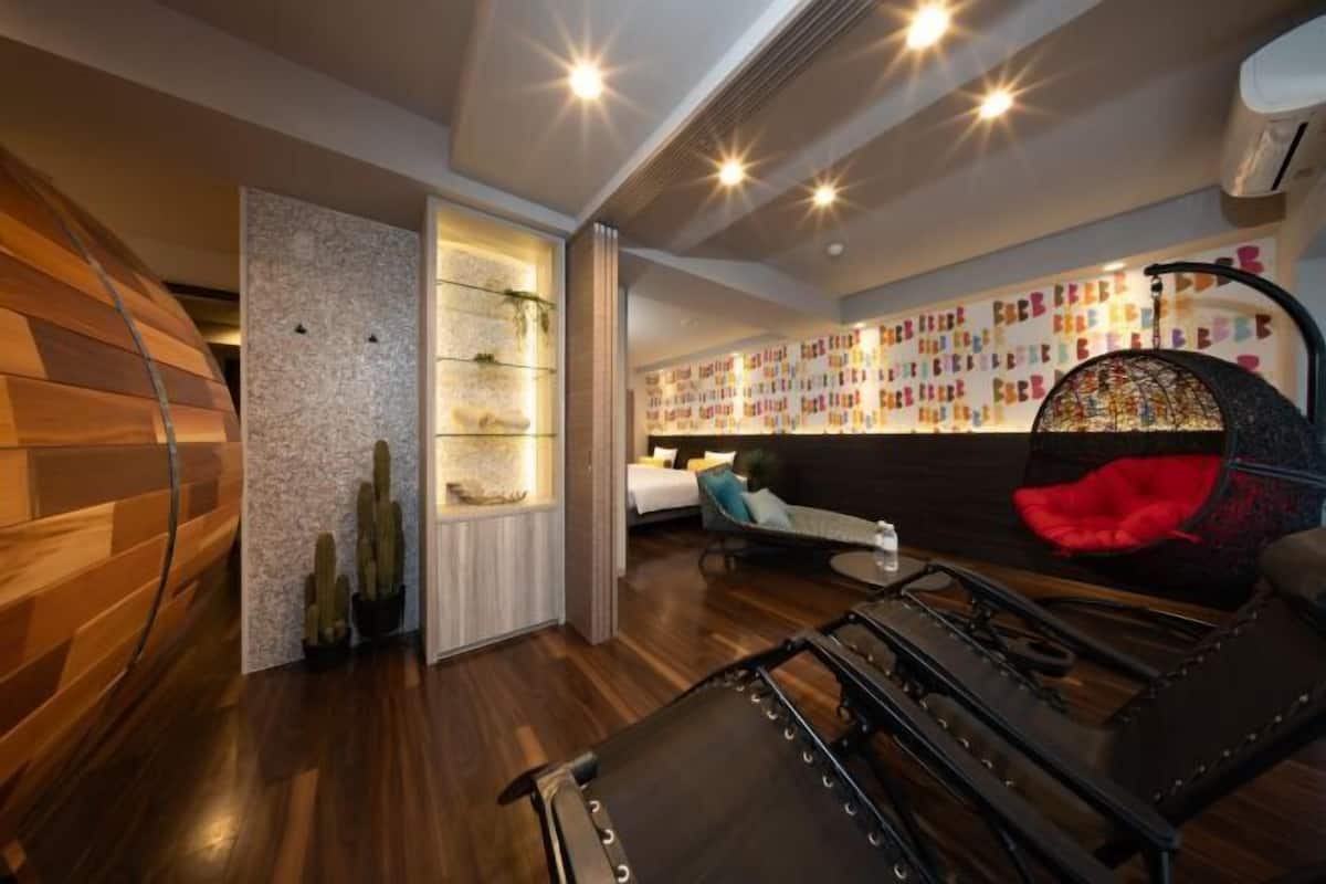 Down duvets, desk, laptop workspace, blackout curtains