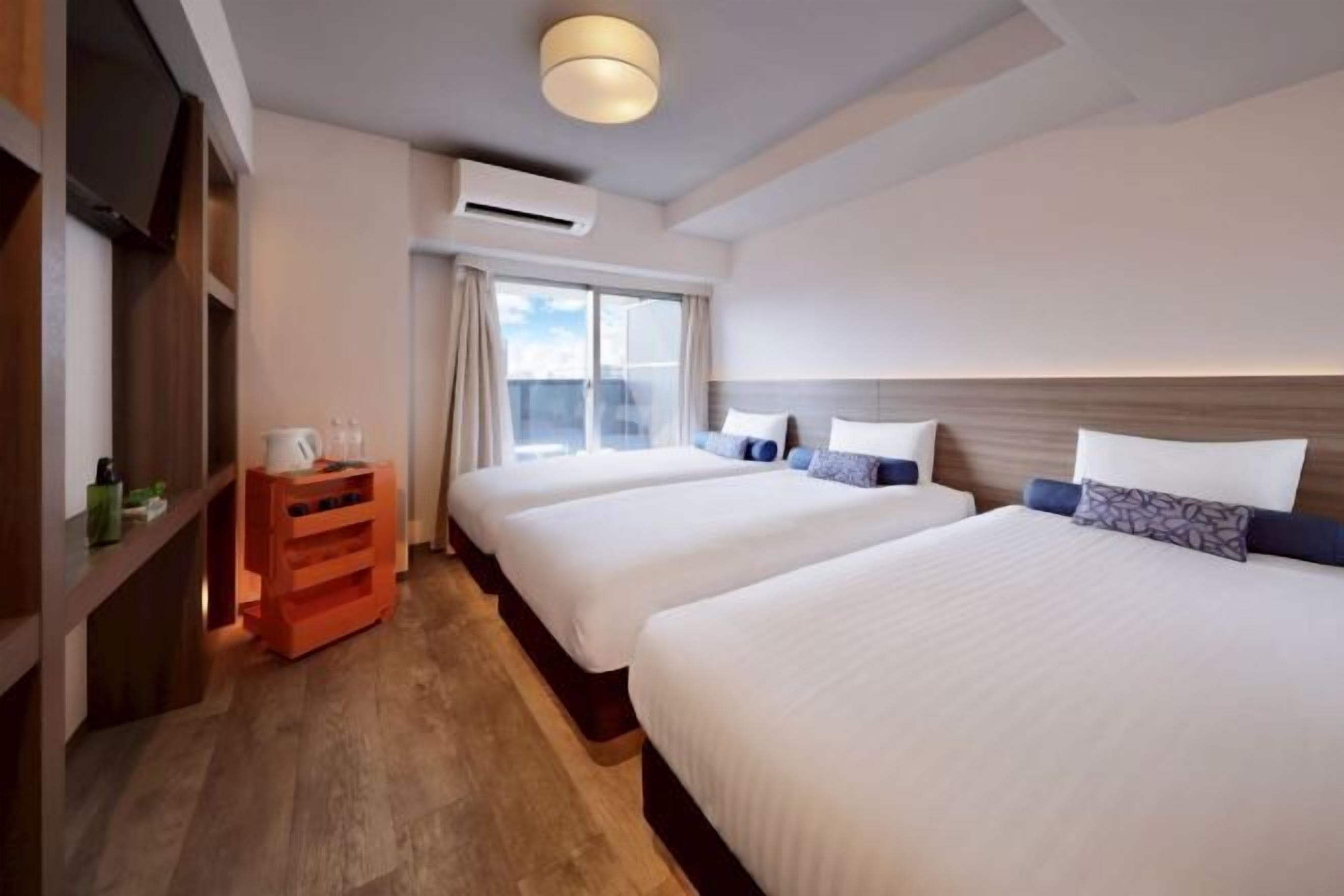 Down comforters, desk, laptop workspace, blackout drapes