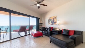 Smart TV, DVD player, books, stereo