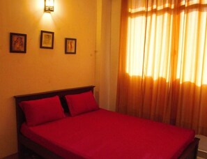 Deluxe Double Room | Desk, laptop workspace, iron/ironing board