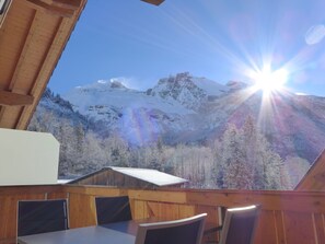 Outdoor dining - Momento by Interhome (Kandersteg)