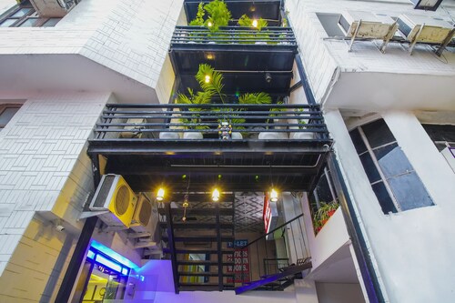 Gracious by Vishesh Hotels & Home Stay