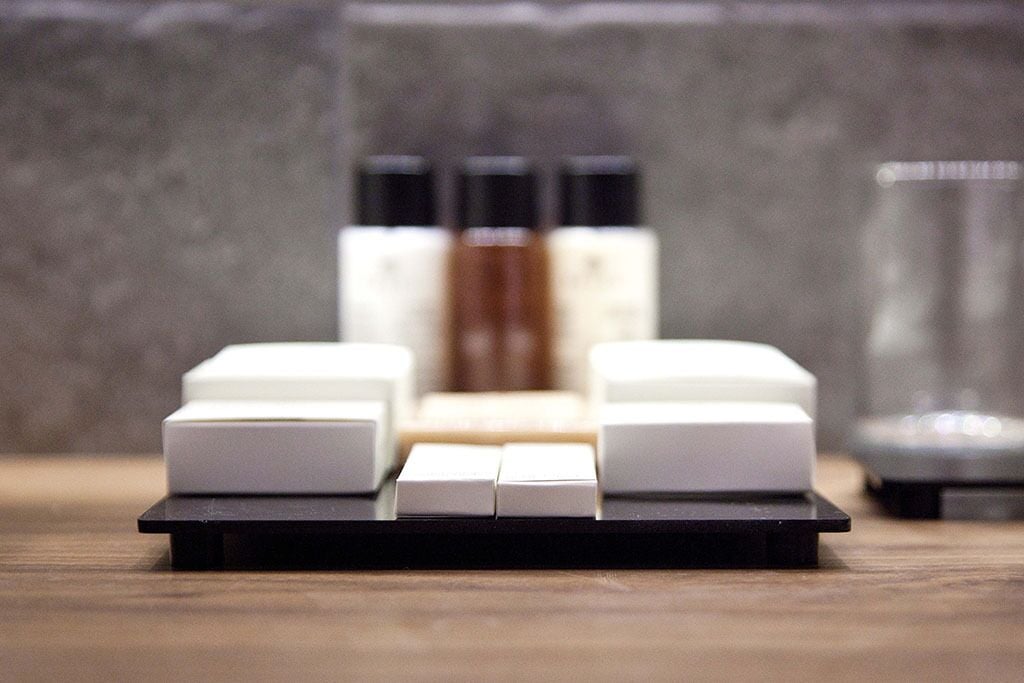 standard room | bathroom amenities | shower, free toiletries, hair dryer, bathrobes