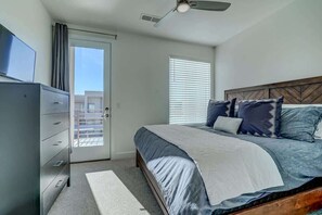 4 bedrooms, travel crib, WiFi (free), bed sheets - The Lofts #36 | Townhome Pool Resort (Saint George)