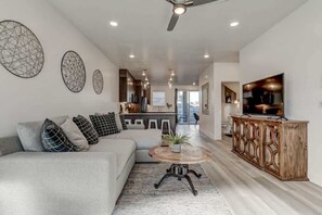 TV, Netflix, streaming services, offices - The Lofts #36 | Townhome Pool Resort (Saint George)
