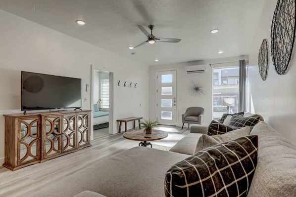TV, Netflix, streaming services, offices