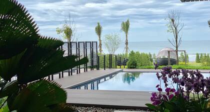 Gorgeous Sunset View ❤︎ Mae Phim Beachfront Condo