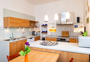 Apartamento, balcón | Cocina privada | Cafetera o tetera, hervidor eléctrico y tostadora