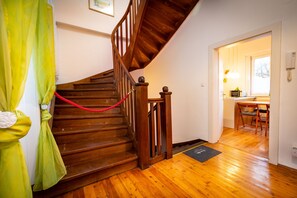 Appartement, balcon | Coin séjour