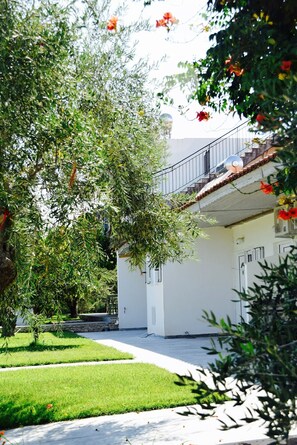 숙박 시설 정면