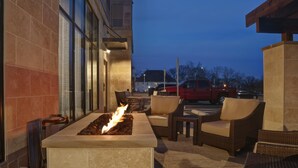 View from property - Staybridge Suites Overland Park - Kansas City S (Overland Park)
