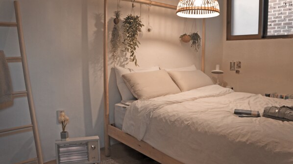 Romantic Chalet, 2 Bedrooms | Down comforters, individually decorated, individually furnished - Hwi house (Seoul)