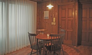 Essbereich im Zimmer