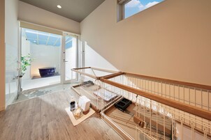 Room I -Maisonette Crystal Suite- | Minibar, individually decorated, individually furnished, free WiFi