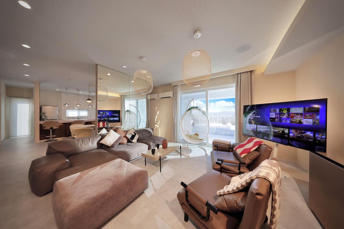 Room K-Fantastic VIP Suite Pool & Spa- | 2 slaapkamers, een minibar, individueel gedecoreerd