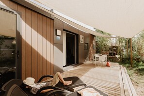 Premium Mobile Home, 3 Bedrooms (6 pers) | Terrace/patio - Camping de l'Espiguette (Le Grau-Du-Roi)