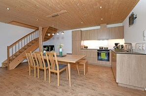 Fridge, oven, dishwasher, coffee/tea maker