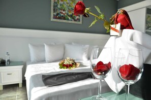 Suite Deluxe | Minibar, bureau, espace de travail pour ordinateur portable