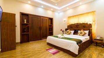 Deluxe King City View | Room amenity