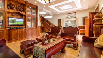 Área de estar no saguão