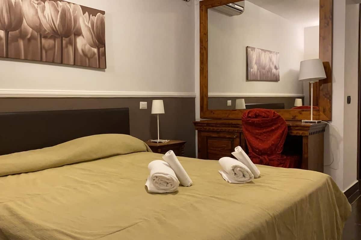 Bureau, draps fournis