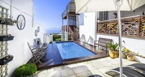 Villa Luxury, vista mare | Piscina all'aperto | Piscina all'aperto, lettini