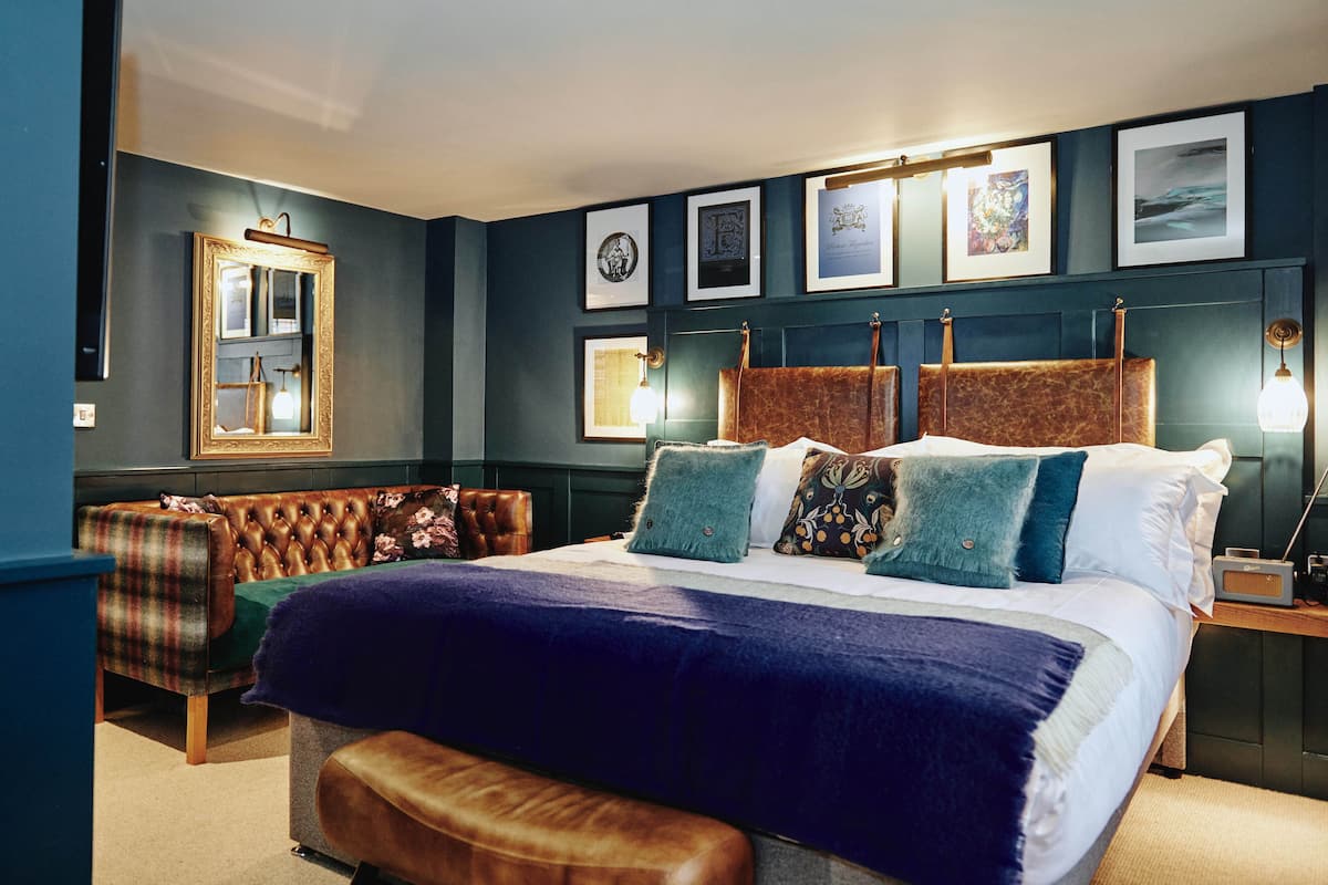 Superior Studio | 1 bedroom, premium bedding, in-room safe, iron/ironing board