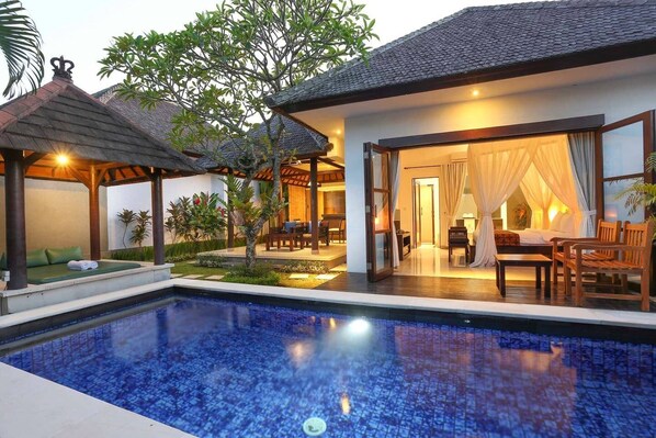 Pool - TROPICAL & QUITE VILLA BETWEEN SEMINYAK AND CANGGU (Seminyak)