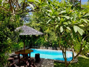 Private pool - Kampoeng Bamboo (Denpasar)
