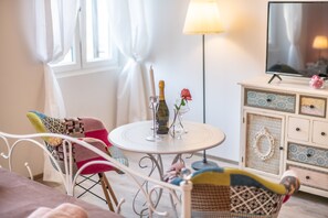 Flat-screen TV - Old City Studios 2 - Adults only (Pula)