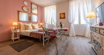 Old City Studios 2 - Adults only