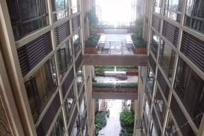 Terrace/patio - Prince Chen Su Apartment (Phnom Penh)