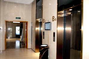 Front of property - Prince Chen Su Apartment (Phnom Penh)