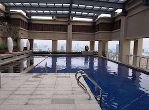 Pool - Prince Chen Su Apartment (Phnom Penh)